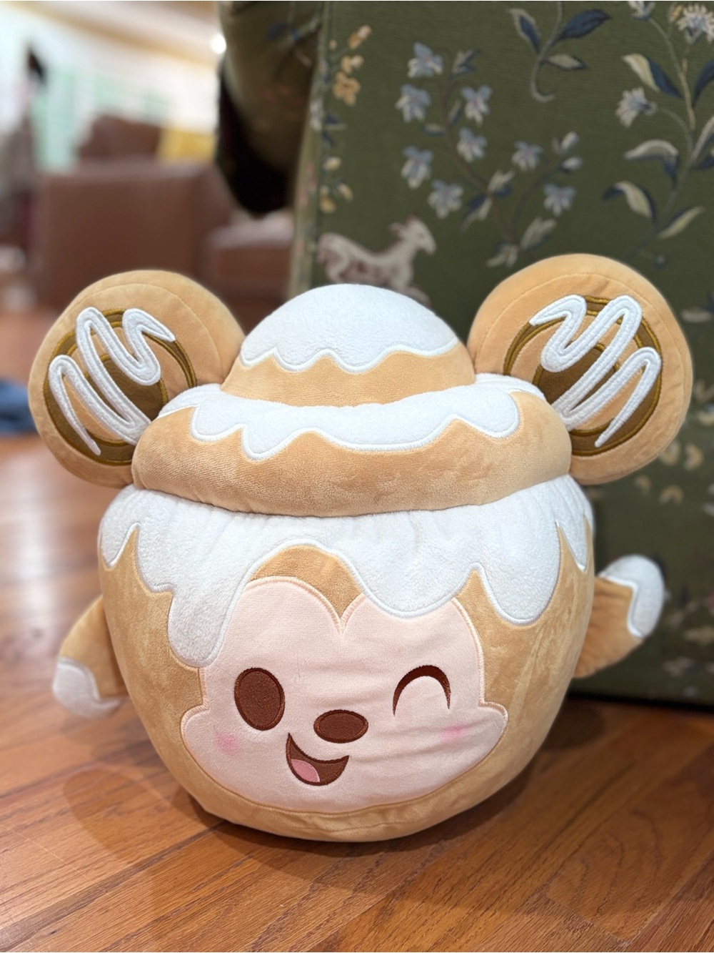 Disney Parks Munchlings Cinnamon Bun Plush Mickey Mouse